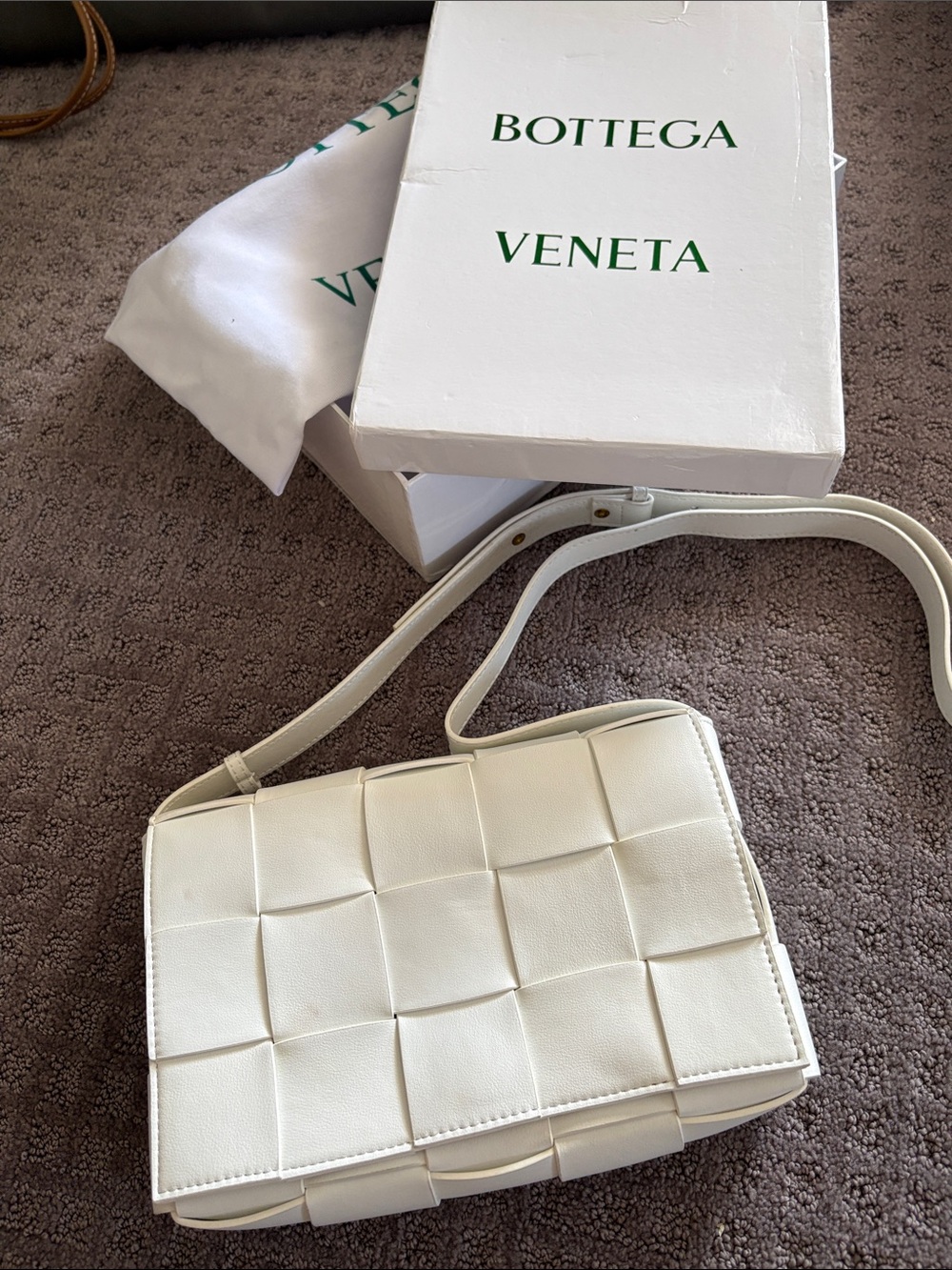 Copy Botteg Veneta White Intrecciato Shoulder Bag